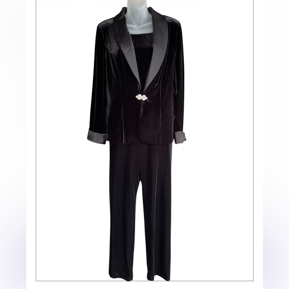 Alexander Evenings 3 piece black velvet velour  large outfit special Occassion